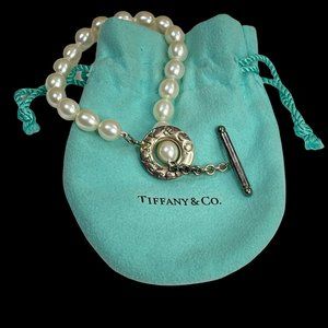 Vintage Tiffany and Co Pearl Bracelet 925 Sterling 8 inch